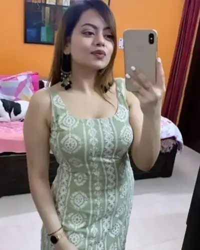 Call Girl in Singur